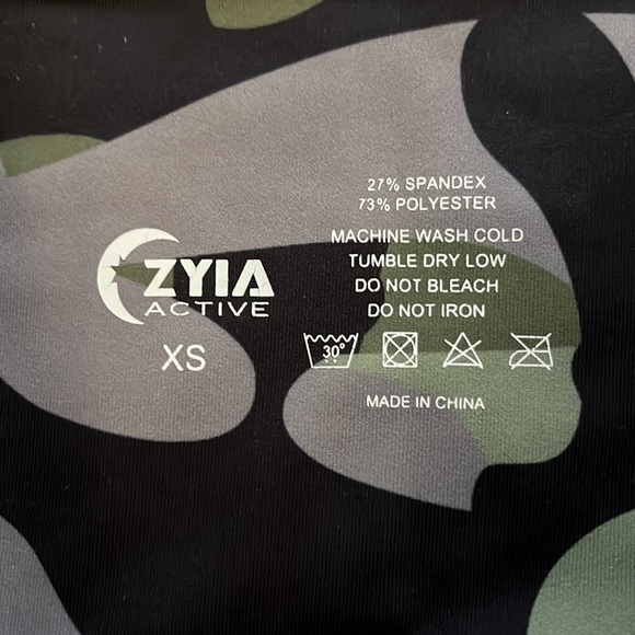 ZYIA Active 7/8 camo legging - Picture 3 of 7